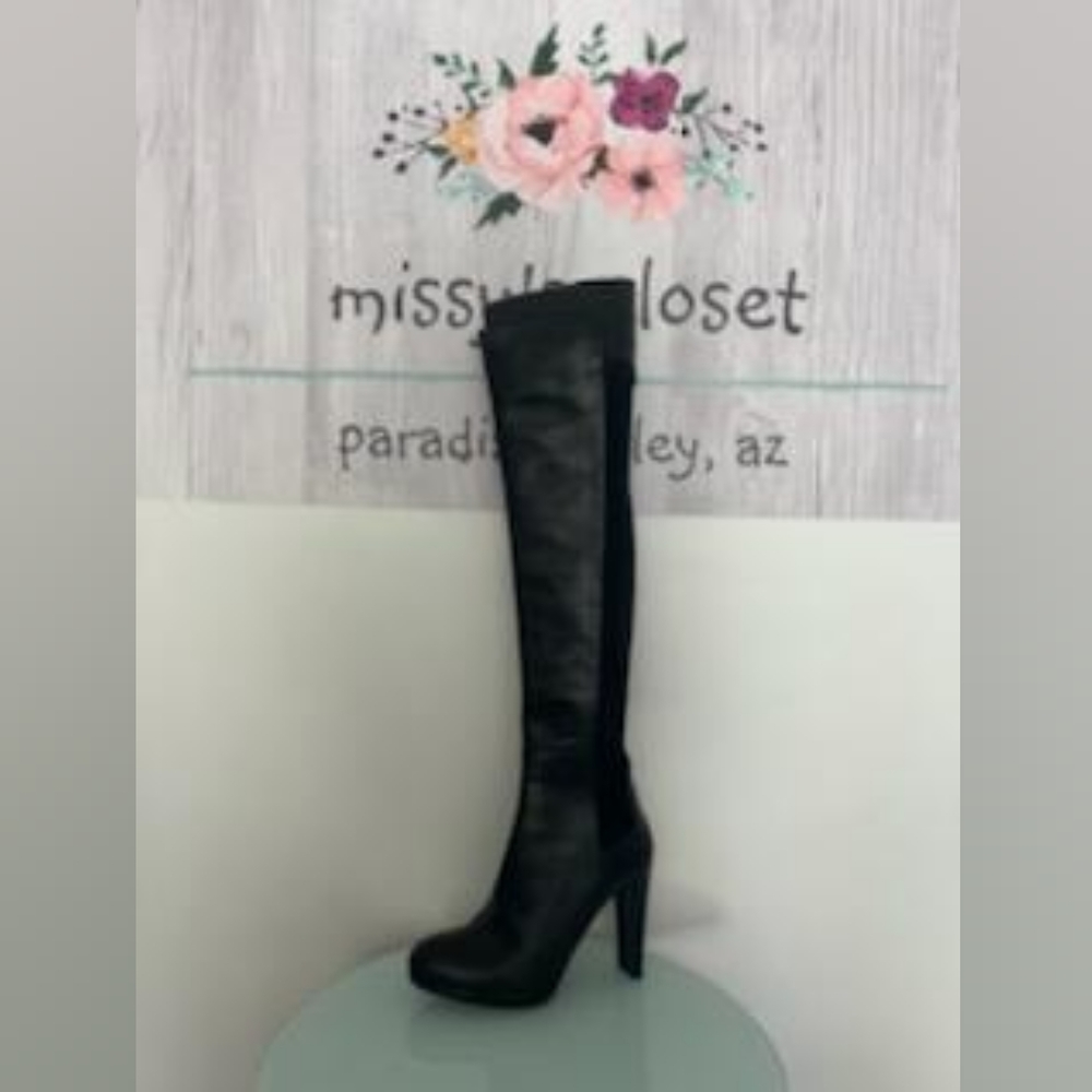 Stuart weitzman black leather boots